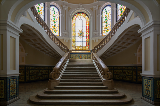 Architectural: Grand staircase