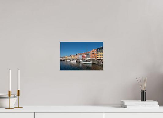 Cosmopolitan: Nyhavn street view in Copenhagen