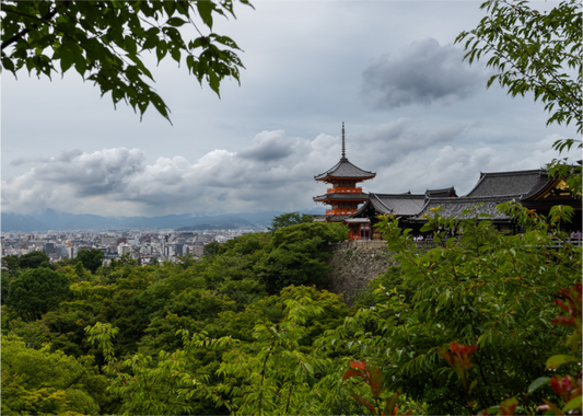 Cosmopolitan: Kyoto view from Kiyomizu-dera Temple